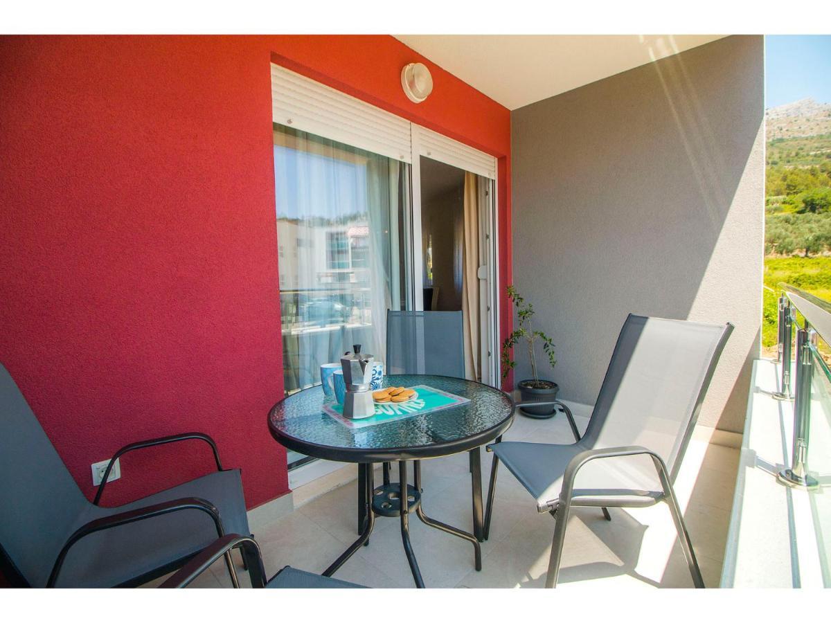 Olive Tree Apartman Podstrana Kültér fotó